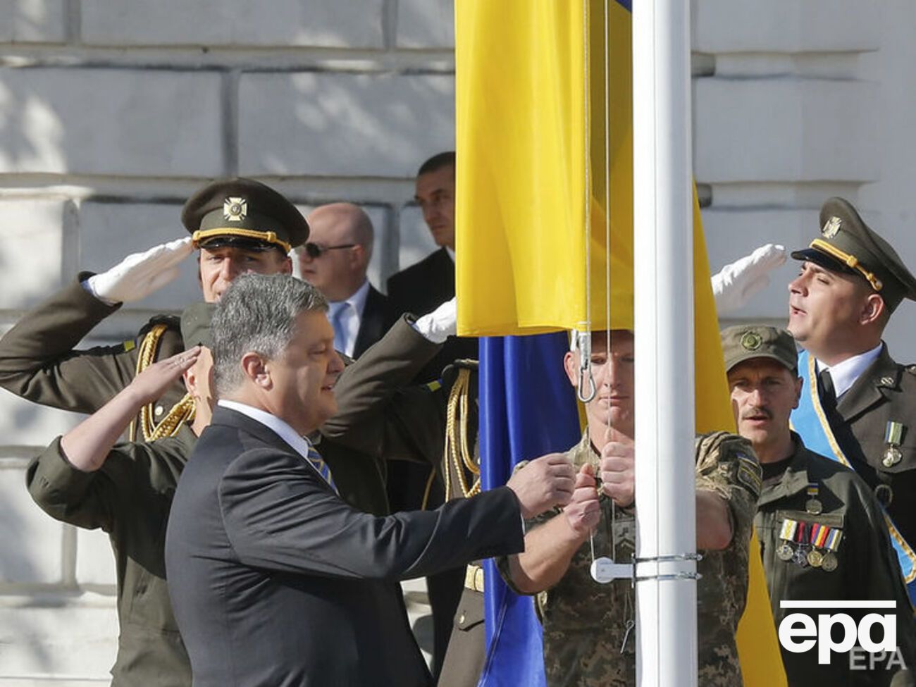 В Україні святкують День прапора