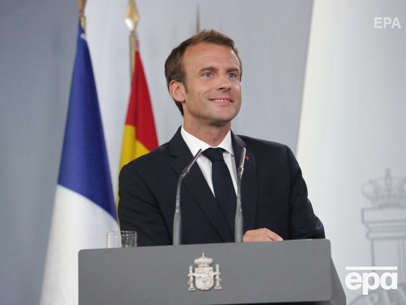 Макрон: Украина показала смелость и стойкость, выбрав путь реформ