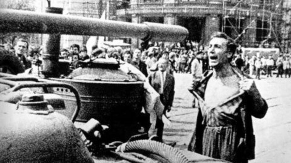 Советское руководство 21 августа 1968 года отправило войска в Прагу
