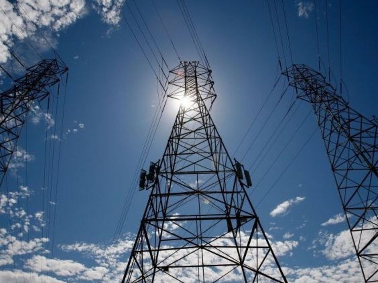 Всего признаны утратившими силу 24 постановления, которые регулировали работу украинской энергетики