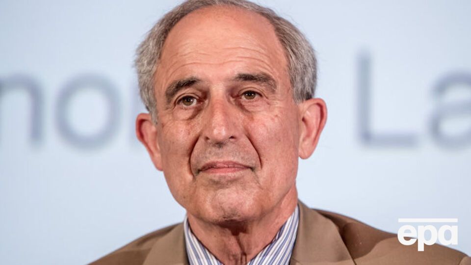 Адвокат Девіс стверджує, що Коен знає про хакерські атаки і про реакцію Трампа на них