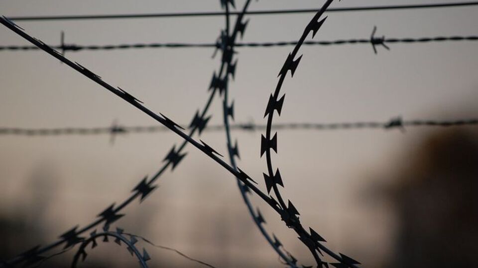 Пытки и избиения были обычным явлением в ИК-1, пишет "Новая"