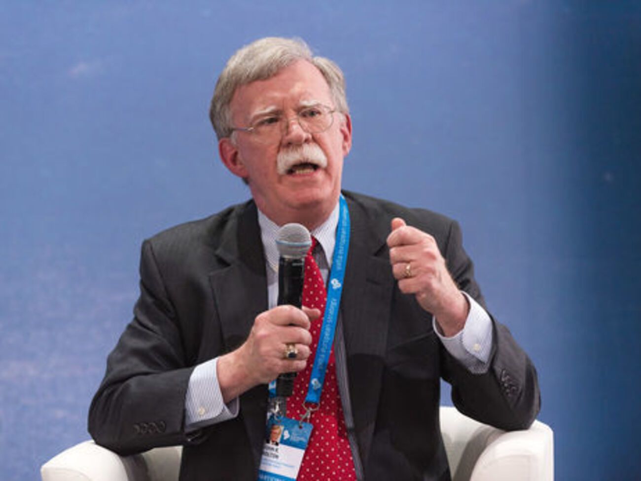 Болтон сказав, що у США розрахують, на яку суму буде скорочено фінансування