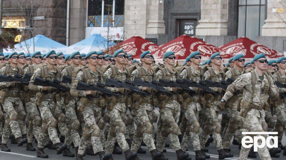 У Києві проходить військовий парад