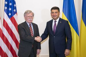 Болтон – Гройсману: Быть в Киеве на День Независимости – большая честь и привилегия