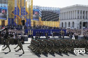 В Киеве прошел военный парад. Фоторепортаж