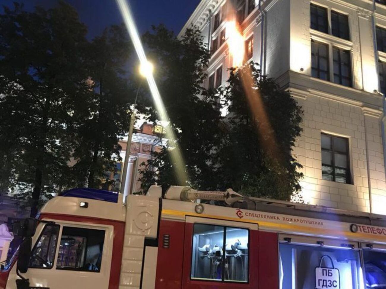 Горит пятый этаж Центробанка РФ