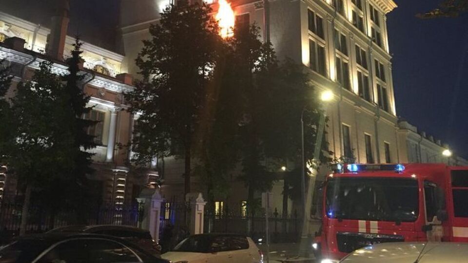 Причиной пожара в главном офисе Центробанка РФ, вероятно, стало воспламенение оргтехники