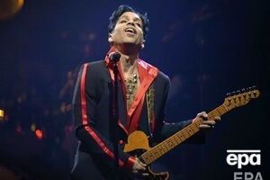 Принс умер в апреле 2016 года