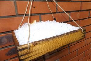 Град пошкодив квіти на туристичному ринку в Яремче