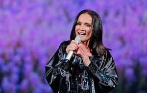 Ротару: Спасибо всем за поддержку и заботу!