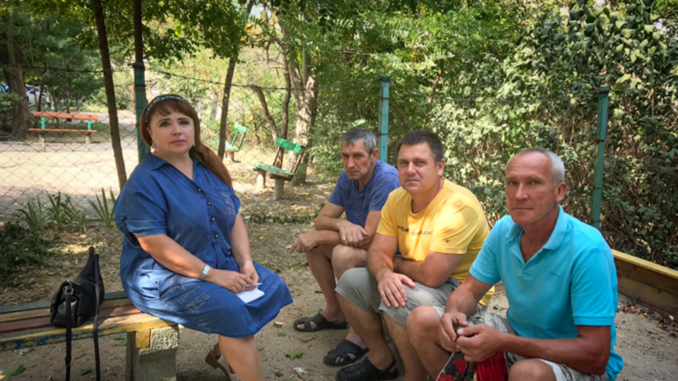 Члени екіпажу розповіли Карпачовій, що власник судна підтримував їх лише перші два тижні