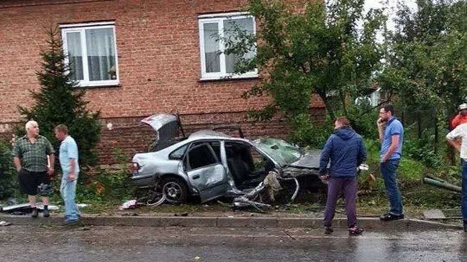 По данным полицейских, авария произошла в воскресенье вечером