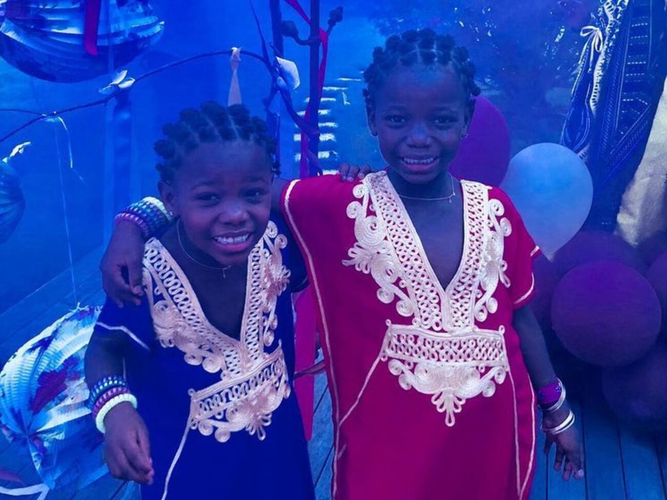 Стелле и Эстер исполнилось шесть лет