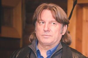 Лоза: Я специально пробежался по самым знаковым песням Виктора и не нашел в них ничего, что могло бы хоть как-то повлиять на формирование взглядов