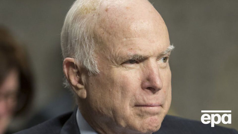 Маккейн не хотів, щоб Трамп був на його похороні