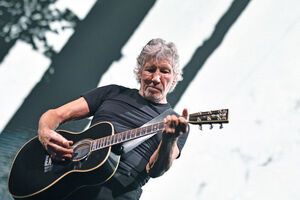 Уотерс: Я не очень силен в геополитике