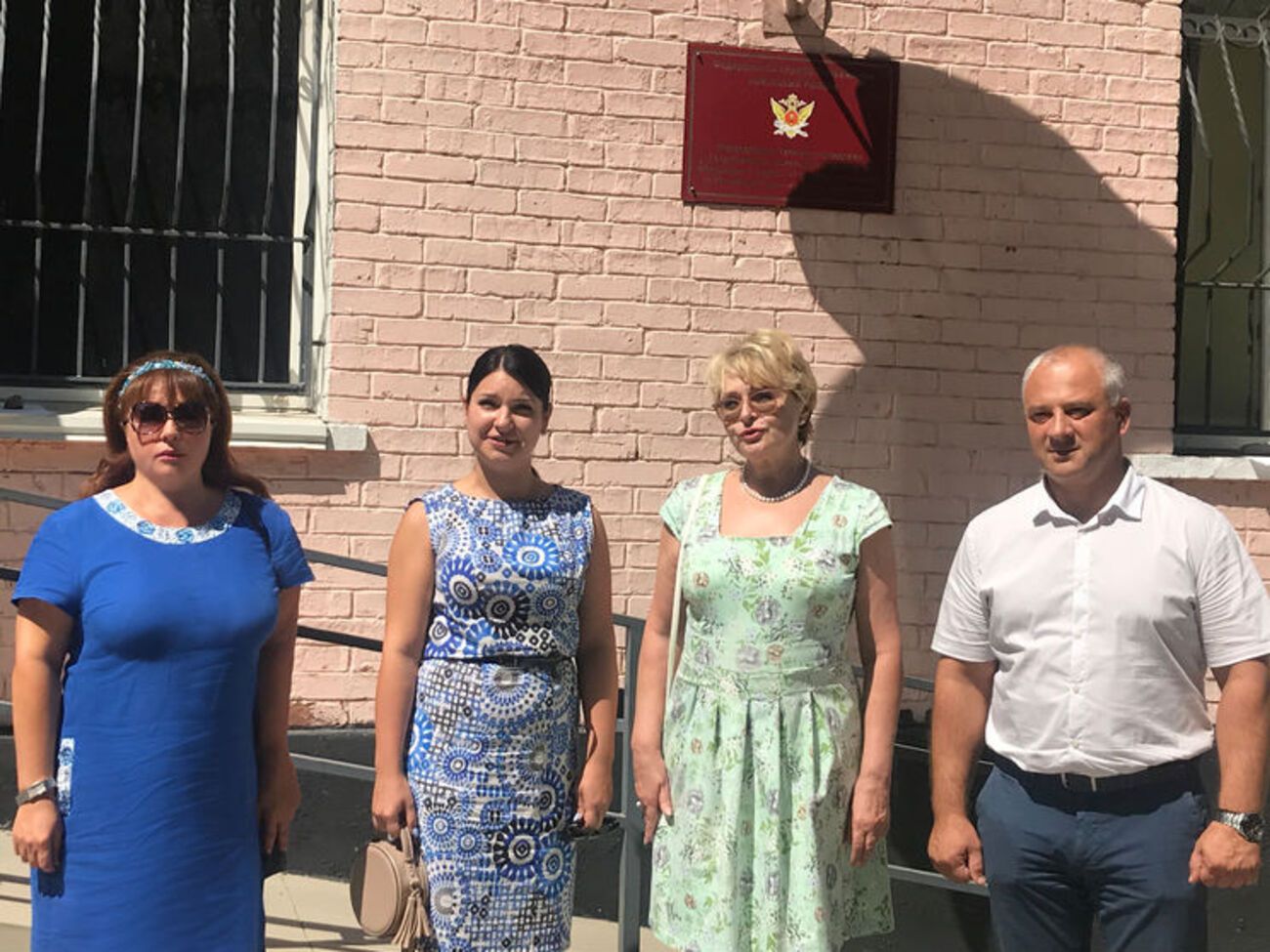 Карпачева (слева): Прошло уже пять судебных заседаний, но с мая месяца с капитаном никаких следственных действий не проводится