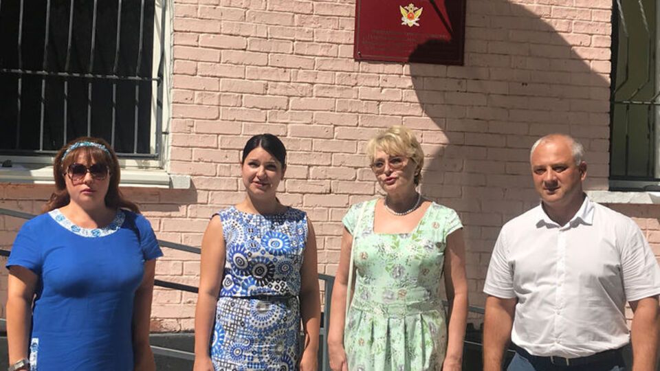 Карпачова (зліва): Минуло вже п'ять судових засідань, але з травня місяця із капітаном жодних слідчих дій не проводили
