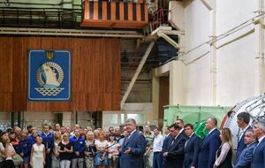 Порошенко: На той стороне российско-украинской границы было твердое убеждение: если 90% пакета заказов составлял "Газпром", то "Зоря" будет уничтожена