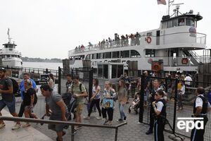 С острова эвакуировали посетителей