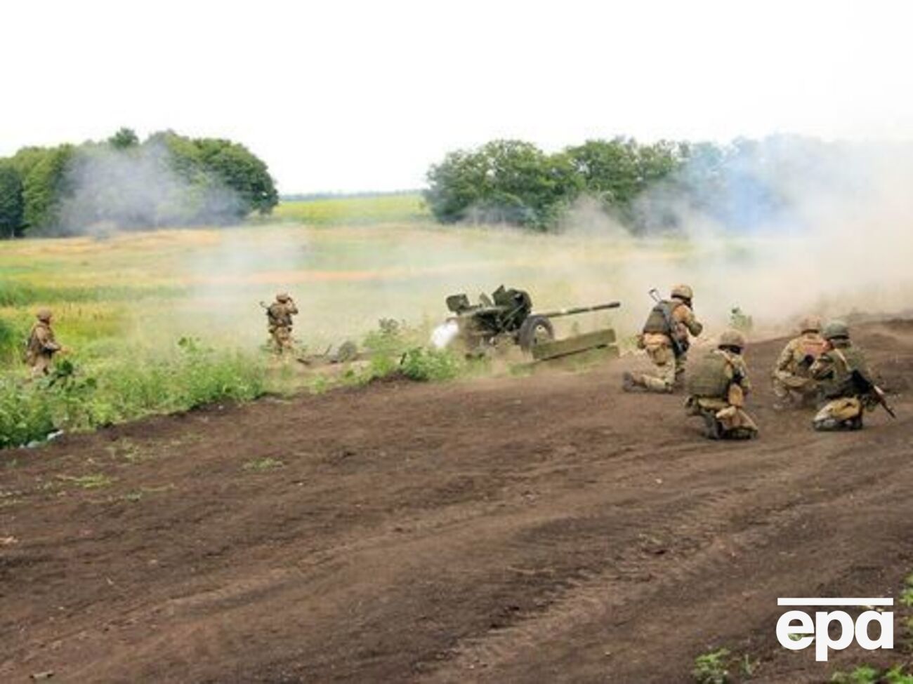 Збройний конфлікт у Донецькій та Луганській областях між українською армією і проросійськими бойовиками почався у квітні 2014 року
