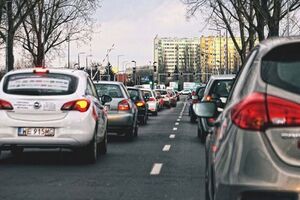 Из-за роста продаж "евроблях" в Украине перестали расти продажи автомобилей с украинской регистрацией
