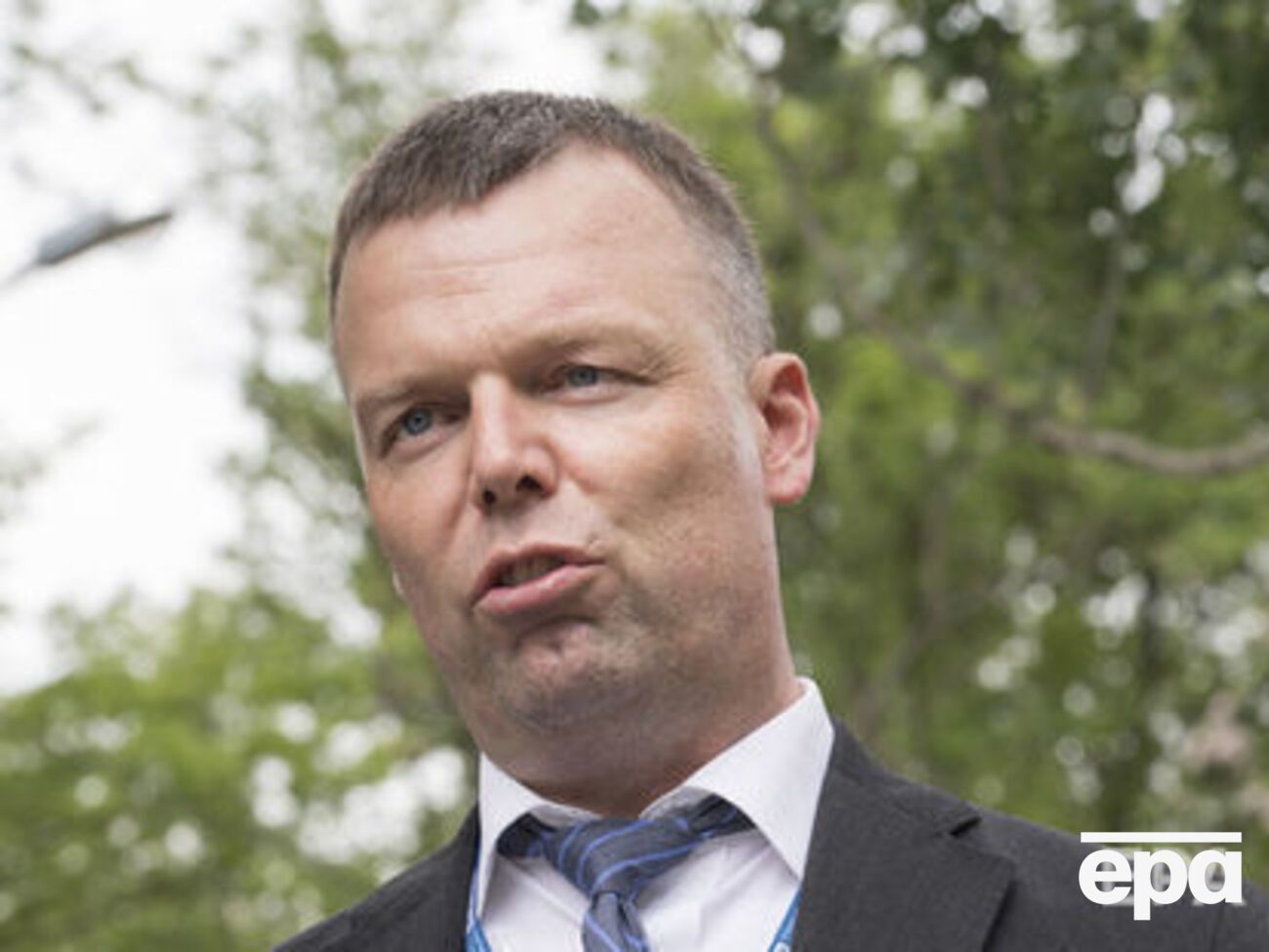 Хуг:&nbsp;Мы призываем стороны соблюдать режим прекращения огня