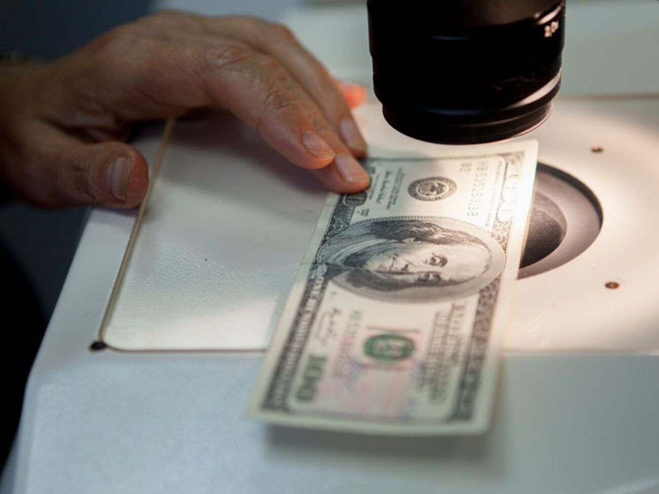 Пропозиція валюти на ринку зменшилася, зазначили в НБУ