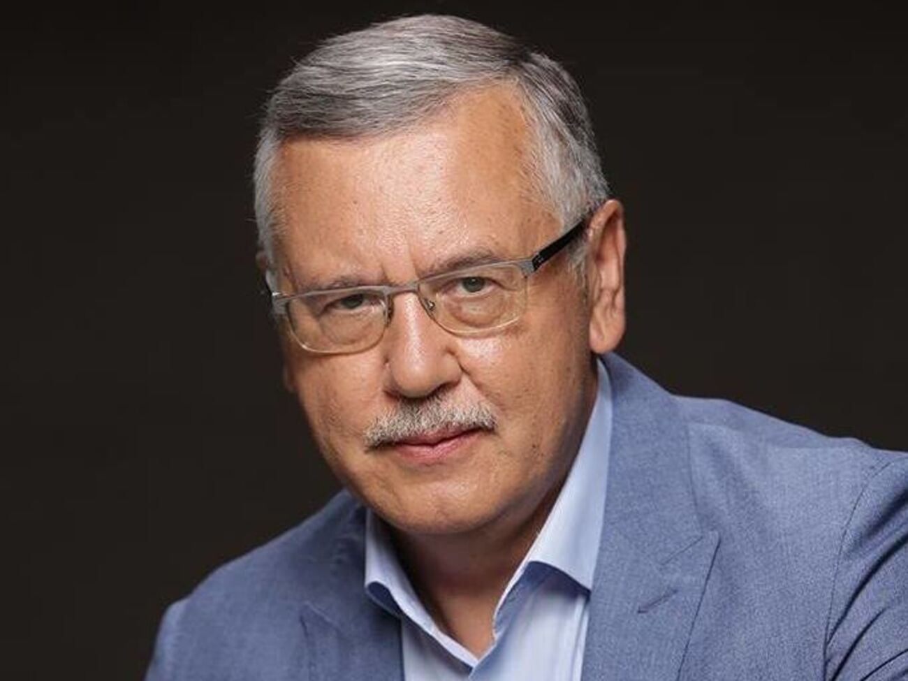 Анатолий Гриценко: Хочу видеть, кто из мародеров-коррупционеров осмелится помешать президенту с честными, нормальными устремлениями делать позитивные изменения. Этот человек будет сметен и арестован, отдан под суд немедленно