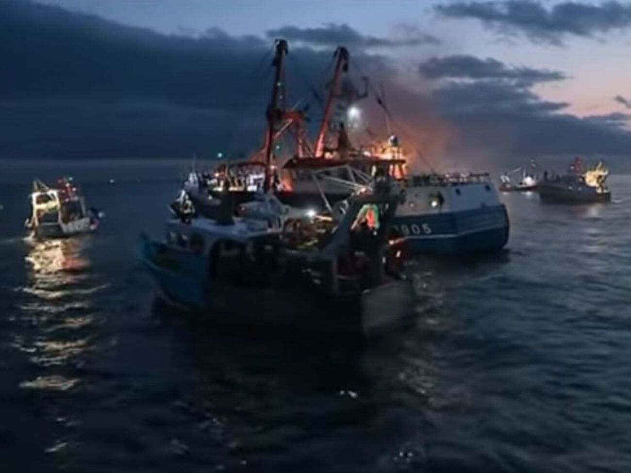 Британские суда были вынуждены отступить перед значительно превосходящими их в численности французами