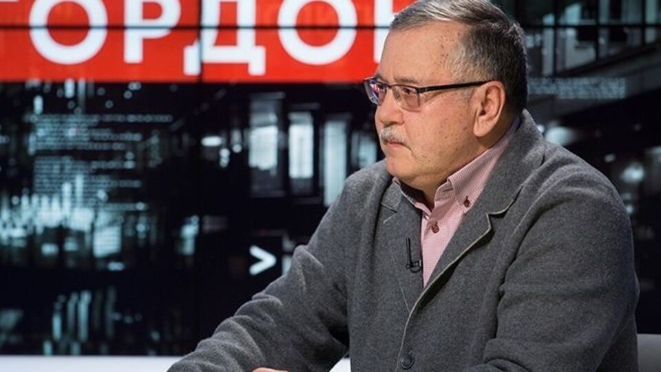 Гриценко: Порошенко думає, що контролює силовий блок держави, він дуже сильно помиляється