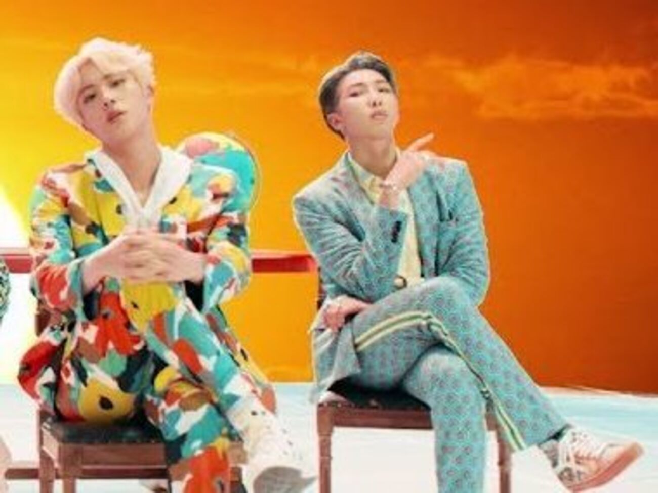 Клип за первые сутки с момента публикации набрал более 45 млн просмотров