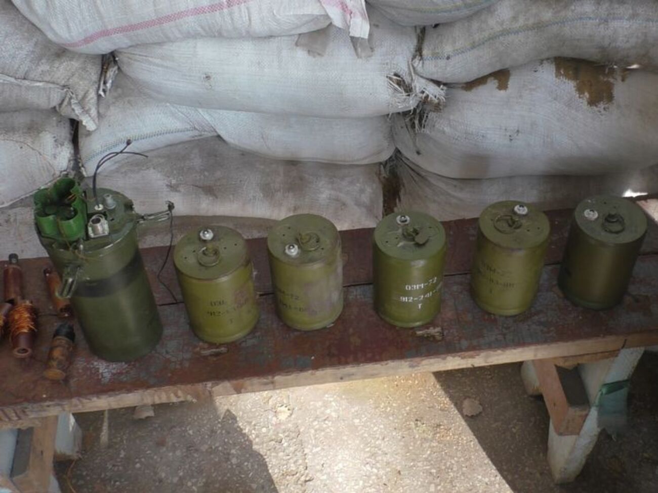 Со взрывными устройствами проводят следственные действия