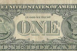 Фразу In God We Trust печатают на долларах с 60-х годов прошлого века