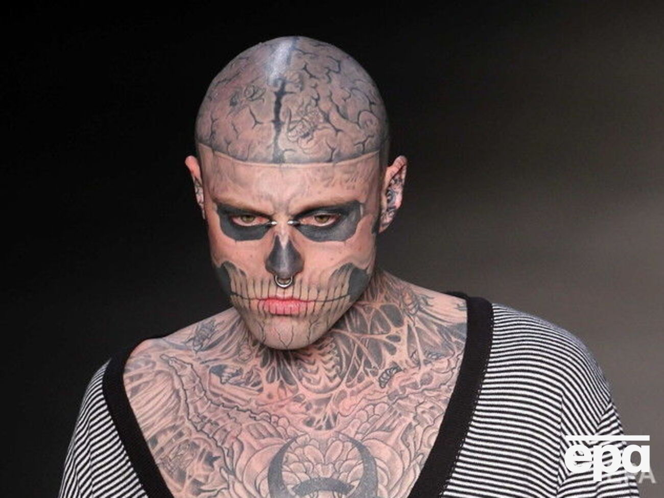 Дженеста нашли мертвым в своей квартире