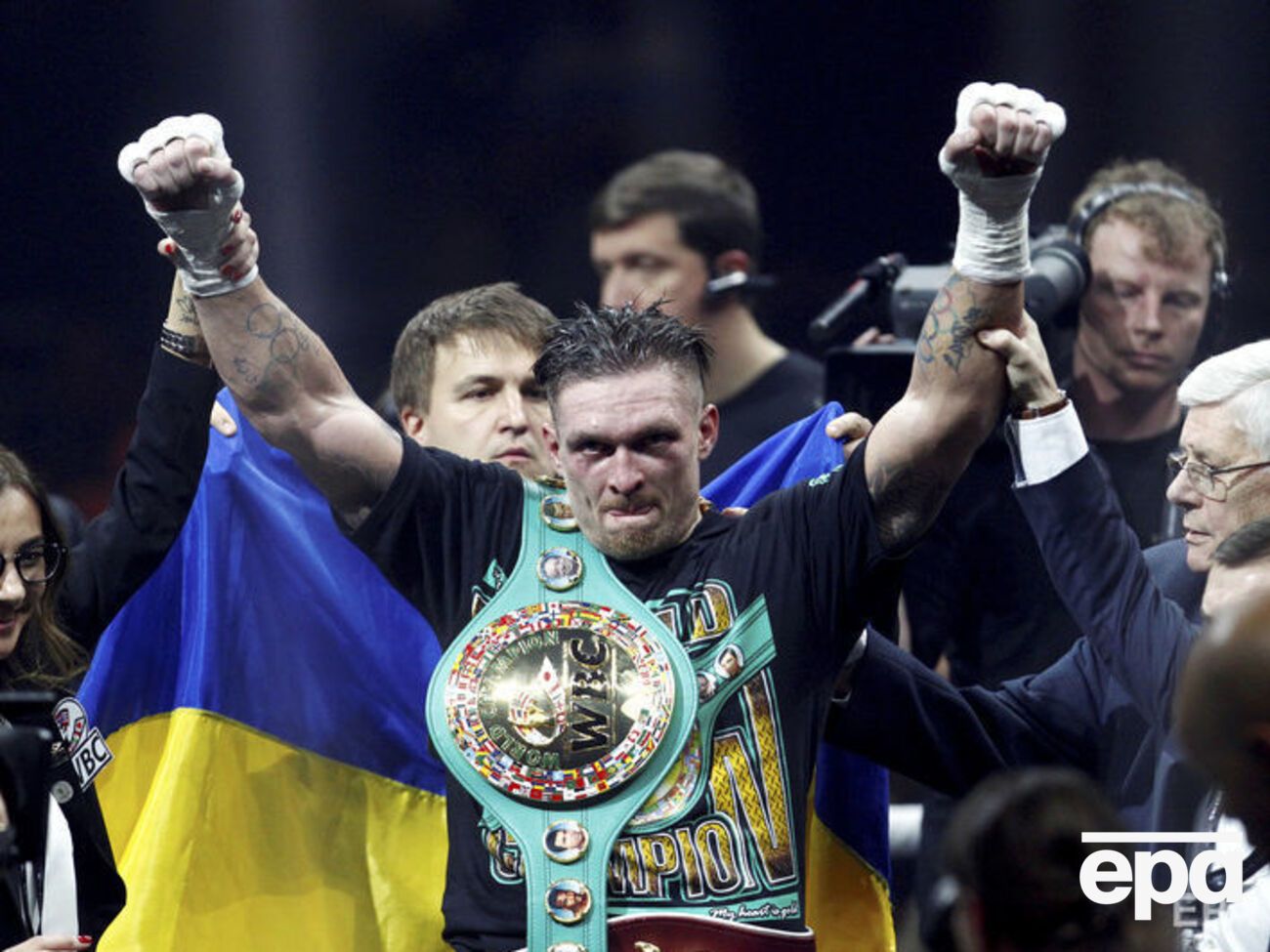 WBA назвала Усика боксером місяця