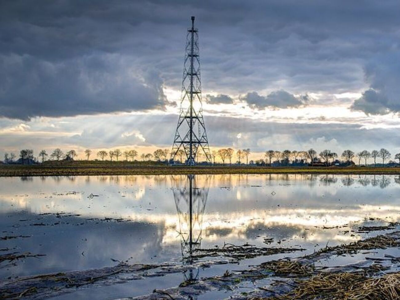 Комиссия Госгеонедр рассмотрела вопросы о продлении, изменении и возобновлении действия спецразрешений на пользование недрами