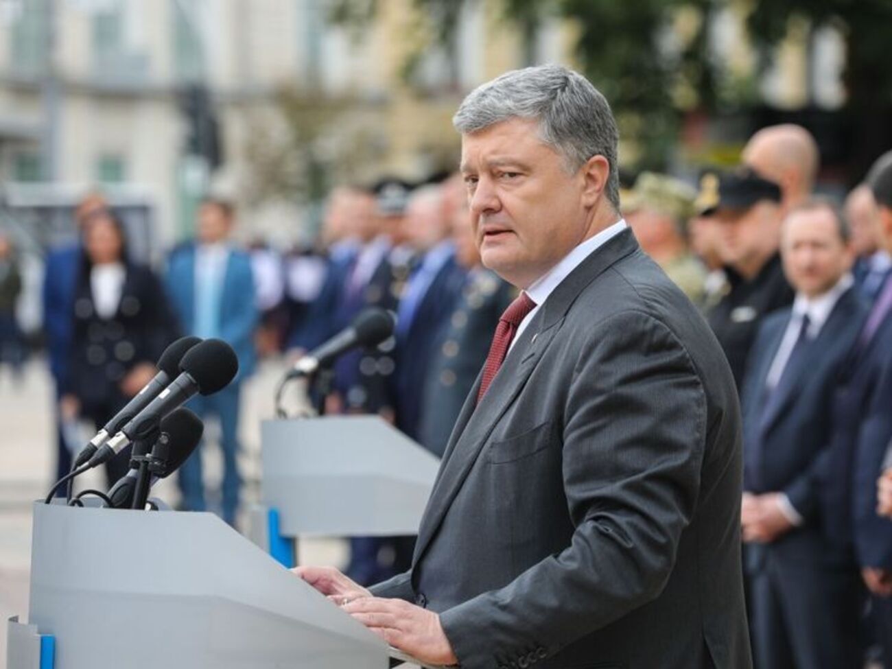 Порошенко: Продовжуємо боротися за звільнення із російської неволі усіх українців, ув'язнених з політичних мотивів