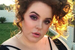 Голлідей: Якби бачила таке тіло, як у мене, на обкладинці журналу, коли я була молодою дівчиною, це змінило б моє життя