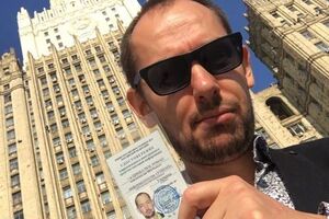 Цимбалюк: У нас, знаєте, теж свої правила. У нас не видають журналістам зброї
