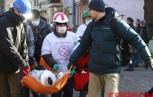 Согласно материалам следствия, во время столкновений 18 февраля 2014 года были убиты три активиста Майдана, еще 109 ранены