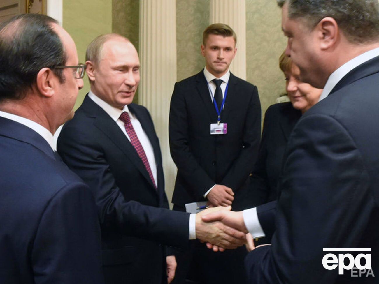 Песков утверждает, что Путин не угрожал Порошенко