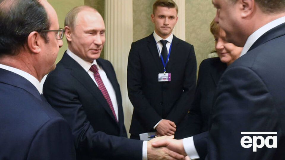 Пєсков стверджує, що Путін не погрожував Порошенку