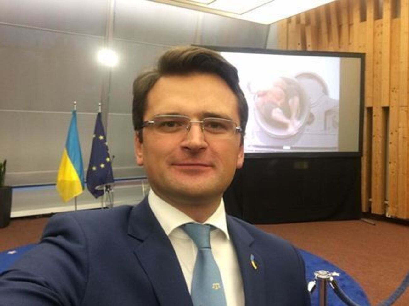 Кулеба:&nbsp;Коротенькая телеграмма Путина по случаю убийства Захарченко говорит больше, чем все другие заявления