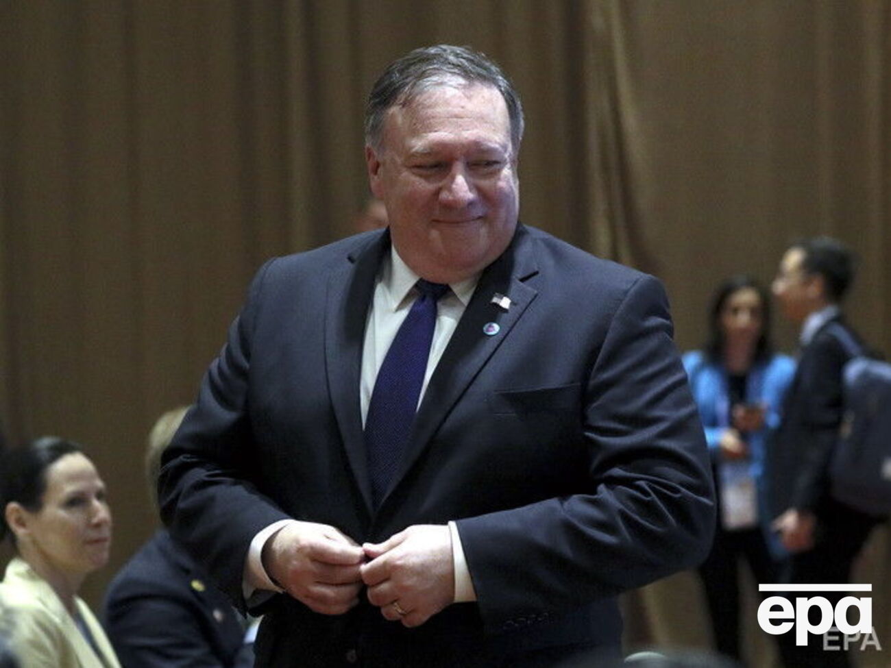 Помпео отметил, что пока экономические санкции против Северной Кореи отменять не будут