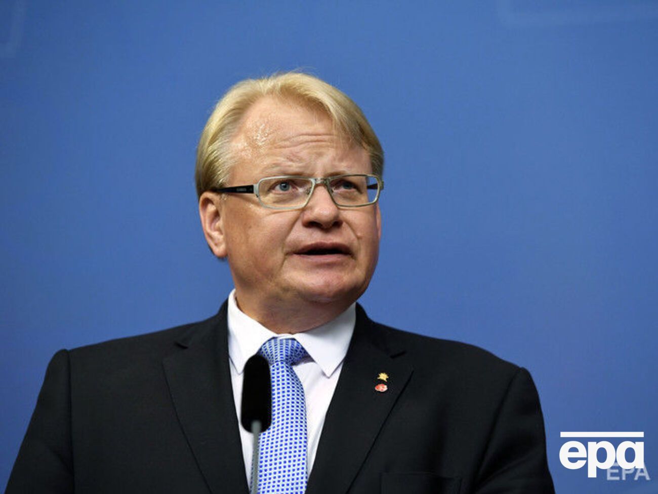 Хулквист&nbsp;подчеркнул, что Швеция остается внеблоковой страной