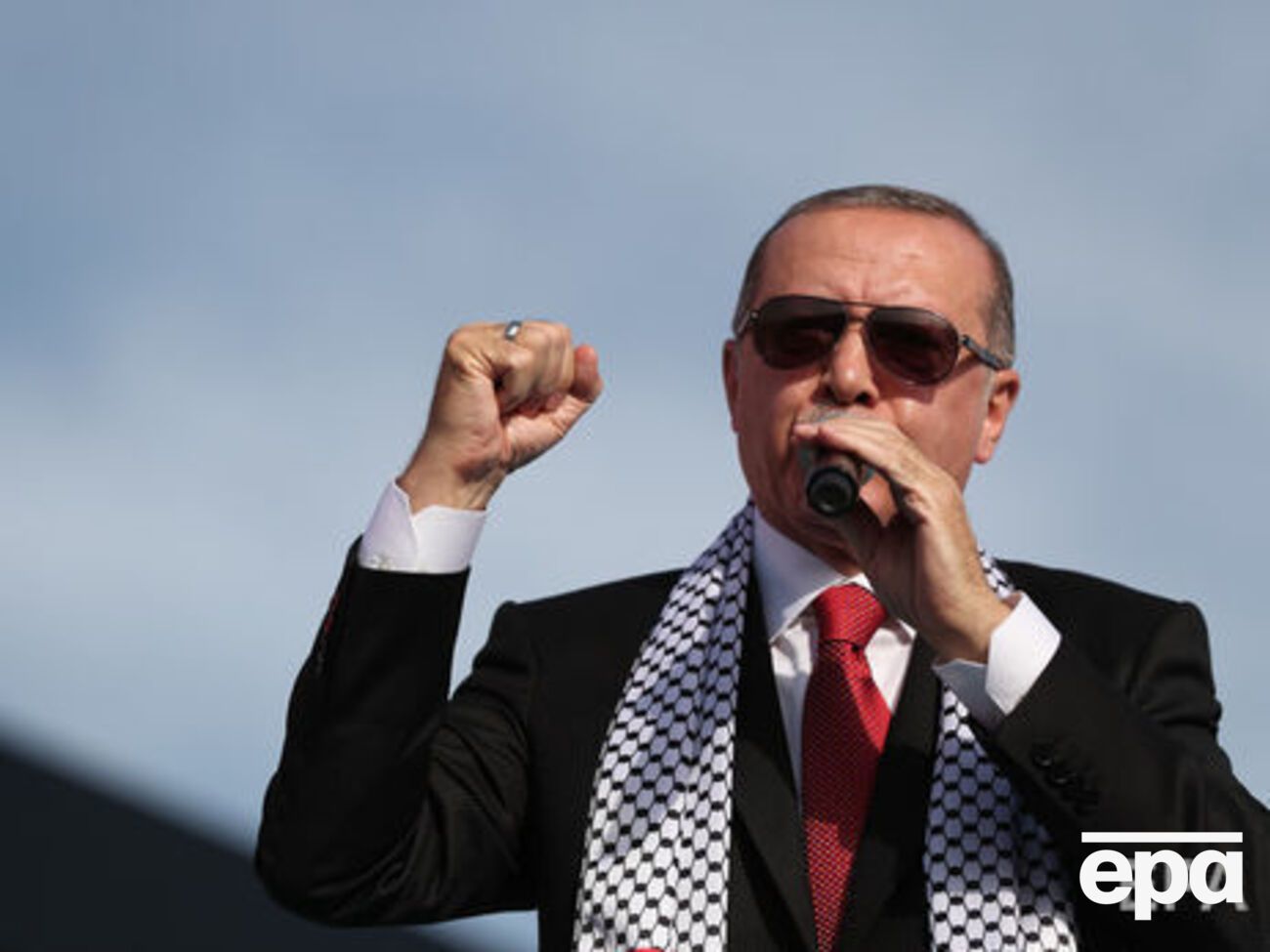 Эрдоган:&nbsp;Те, кто считает, что Турция отступит перед угрозами и абсурдными решениями о санкциях, не знают эту страну