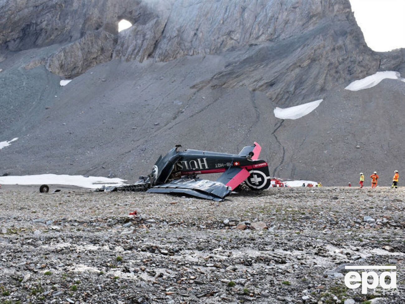 Самолет врезался в гору на высоте более 2,5 км