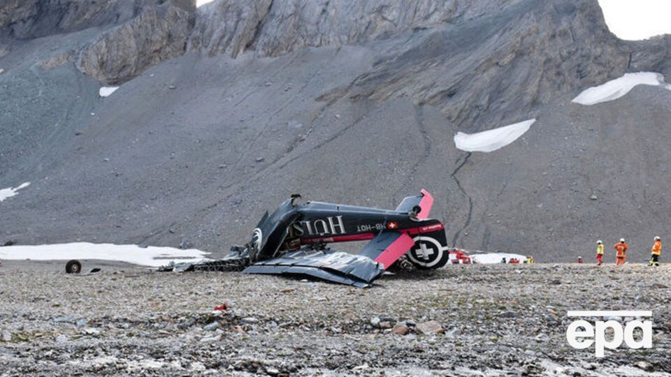 Літак врізався в гору на висоті понад 2,5 км